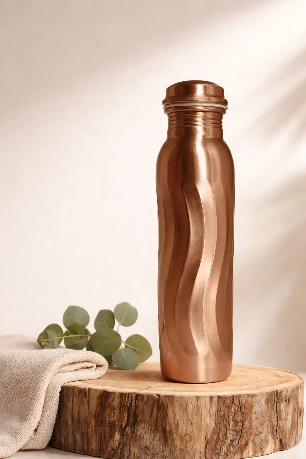 Amrit Wave Hammered Pure Copper Water Bottle 950 ML | Handmade Copper Bottle – Adroit India - Adroit India